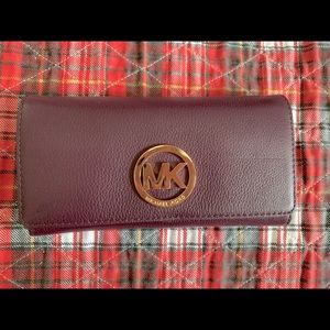 Michael Kors Fulton Leather CarryAll Card Holder